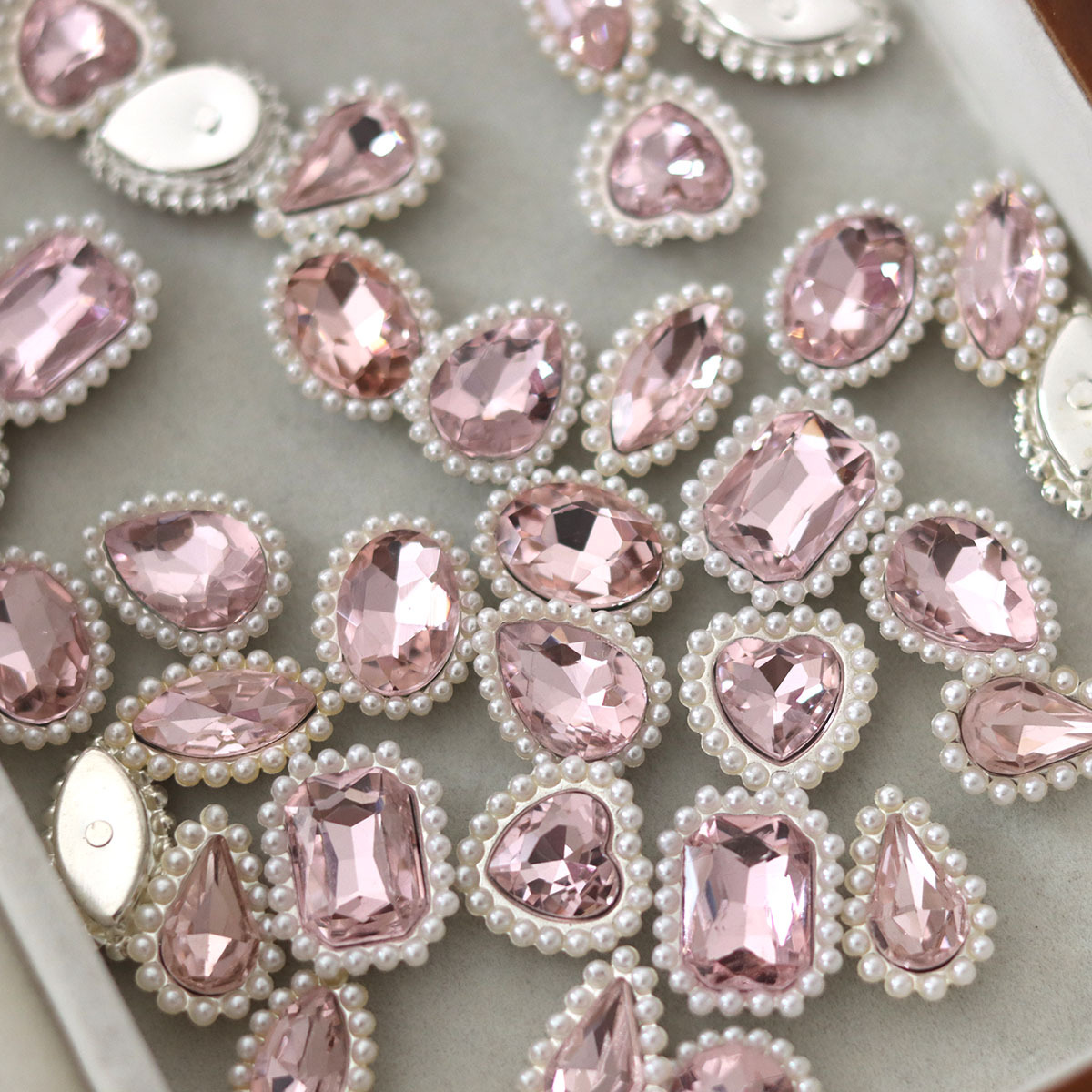 Sew On Rhinestone - 10個/袋 ミックスシェイプ ピンクガラスラインストーン - パールレース手縫いダイヤモンド DIYネイルアート＆クラフト装飾用
